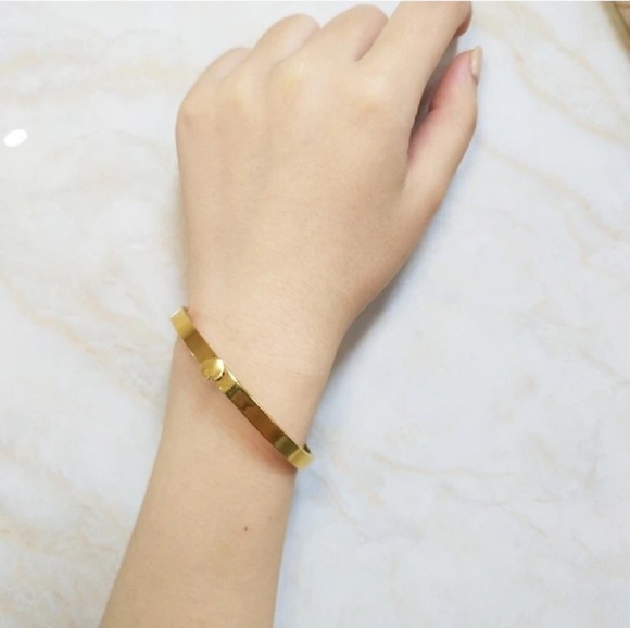 ♤New Kate Spade hinge thin gold bangle♤ - Picture 6 of 6